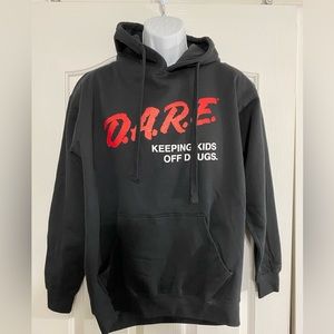 DARE To Keep Kids Off Drugs Quotes Men's Black Hoodie Sweatshirt